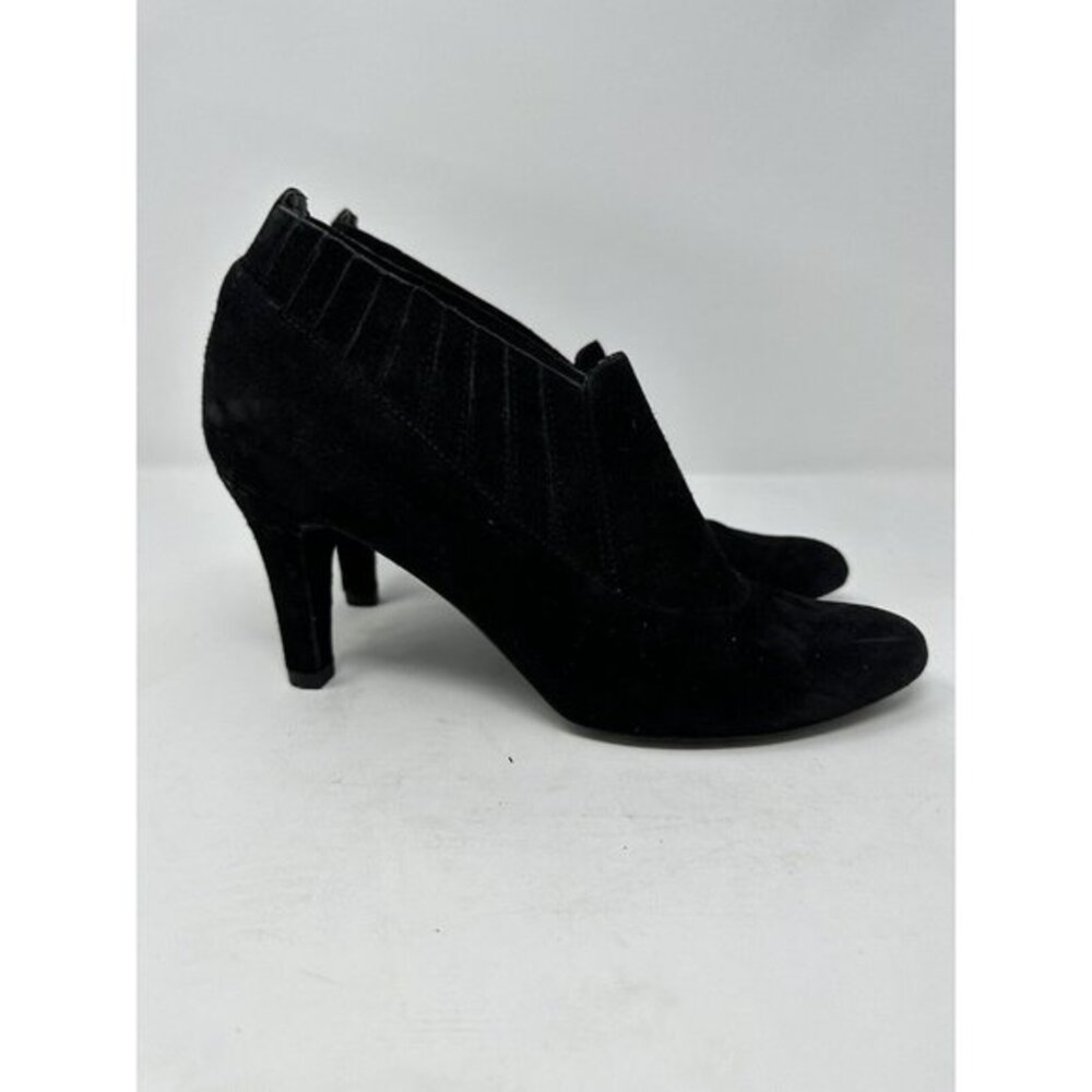 JILDOR SUEDE 7.5 BLACK ANKLE BOOTIES